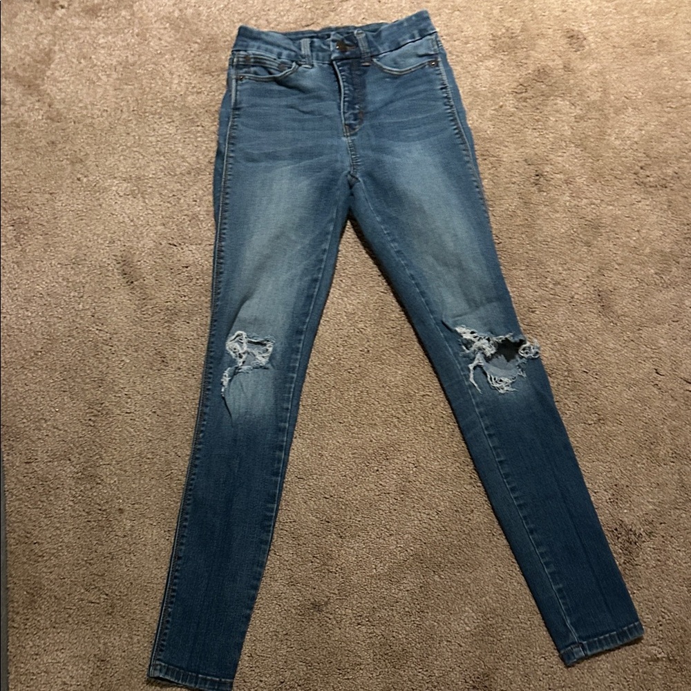 Arizona Jean Company Classic Blue Ripped Skinny Jeans